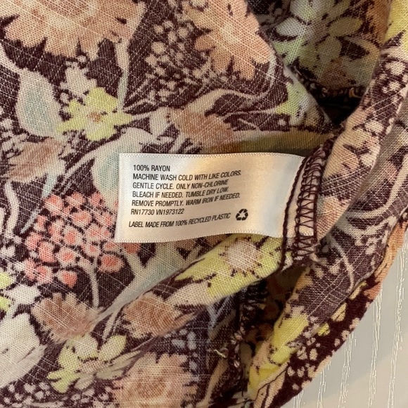 Ava & Viv Blouse - Picture 4 of 4